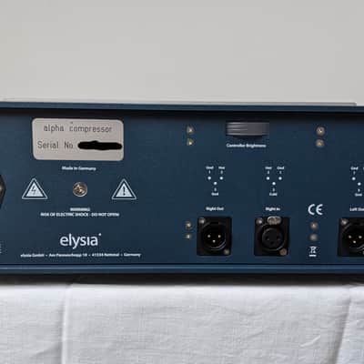 Elysia Alpha Compressor Stereo Mastering Compressor / Limiter 2006 - 2020 - Blue image 3