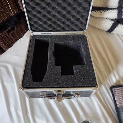 AKG P220 Large Diaphragm Cardioid Condenser Microphone 2010s - Black image 6