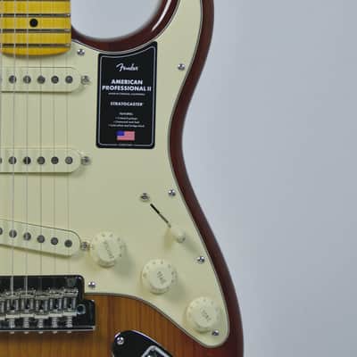 Fender American Professional II Stratocaster with Maple Fretboard - Sienna Burst image 9