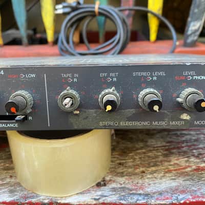 TOA D-3 compact 1U rack-mount 4-channel stereo electronic music mixer image 3