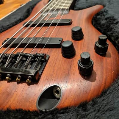 Ibanez Soundgear 6 String Bass MIJ image 2