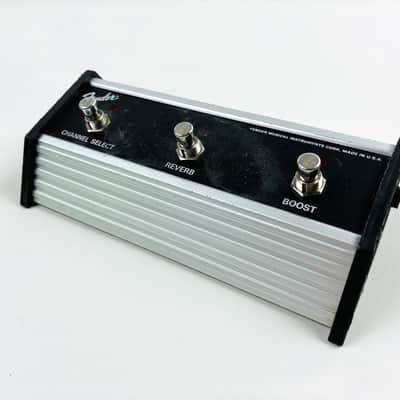 Fender 3-Button Footswitch – USA. Deluxe, Deluxe 90, Princeton 112. (Late ‘80s / Early ‘90s) image 2