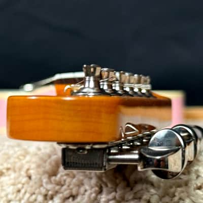 Squier FSR Classic Vibe 60's Custom Esquire 2025 Model in Shell Pink image 18