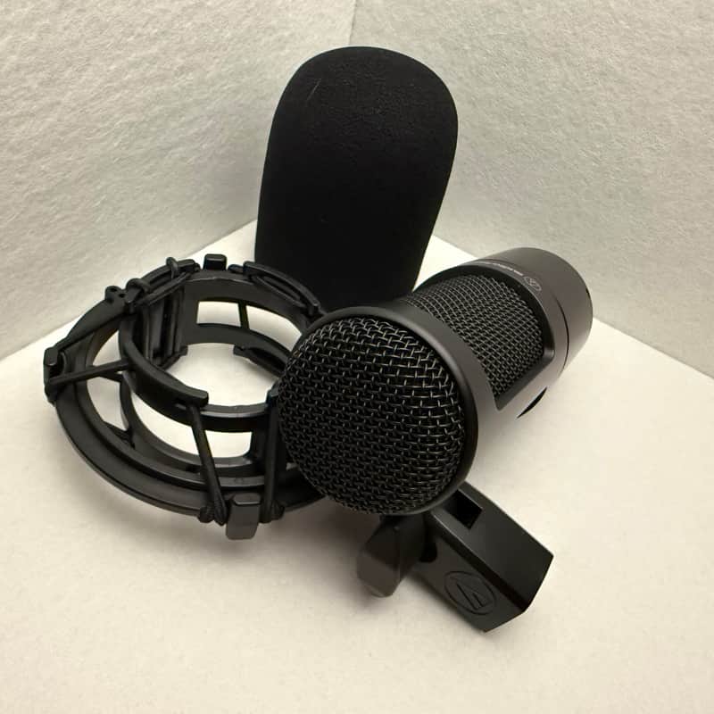 Audio-Technica AT2035 Large Diaphragm Cardioid Condenser Microphone 2010s - Black image 1