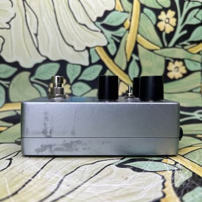 Universal Audio 1176 UAFX Studio Compressor - Used image 4