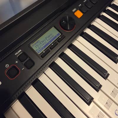 Casio Casiotone CT-S200 61-Key Portable Keyboard - Black (Like New) with Sheet Music Stand & Keyboard Stand - LOCAL PICKUP ONLY image 4