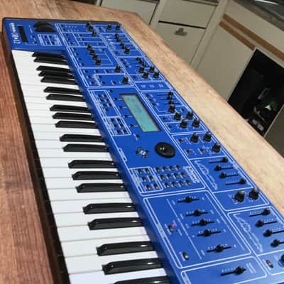 Oberheim OB12 1999 - 2005 - Blue image 4
