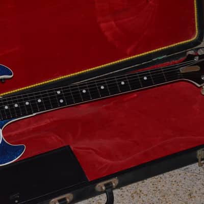 Hagstrom Hagström De Luxe Batman=real vintage1960=seen in J.Jarmusch's film 'Only Lovers Left Alive' image 9