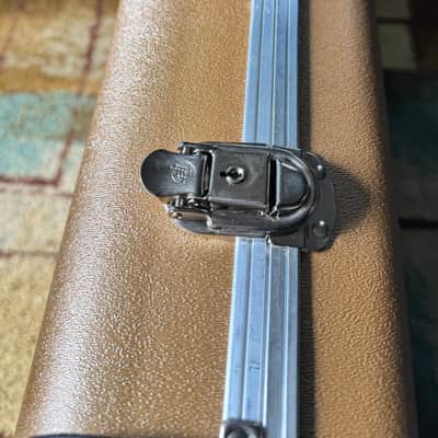 Gibson Gibson Gold Concept Les Paul Less Plus Hardshell Case 2015 - Gold 2015 - Gold image 14