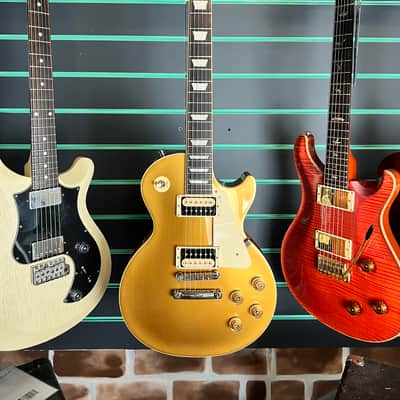 Immagine Gibson Les Paul Classic T Gold Top 2017 Electric Guitar - 2