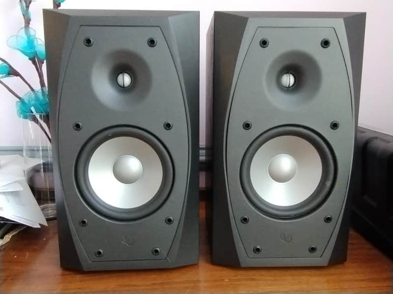 Infinity Entra One large bookshelf speakers in excellent | Reverb