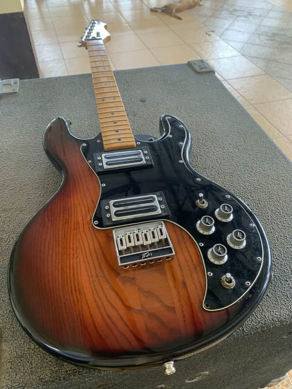 Peavey T-60 with Maple Fretboard 1978 - 1988 - Sunburst image 1