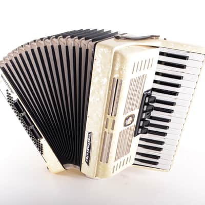 Immagine Rare German Made TOP Quality Accordion Weltmeister Unisella - 80 bass, 8 switches + Original Hard Case & Shoulder Straps - Excellent - Video - 8
