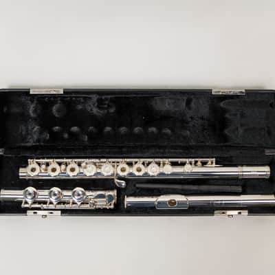 Used Gemeinhardt 3SHB Intermediate Flute image 1