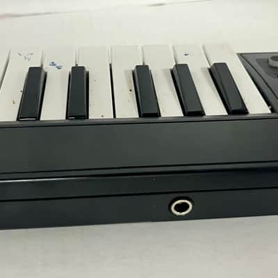 MIDIplus Akm320 Midi keyboard image 2