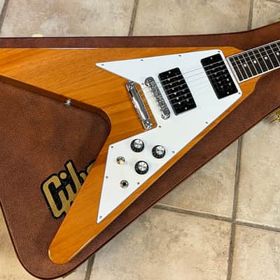 2024 Gibson USA '70s Flying V Electric Guitar Antique Natural image 1