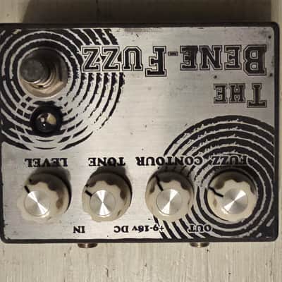 Nerd Knuckle Effects The Bene Fuzz image 3