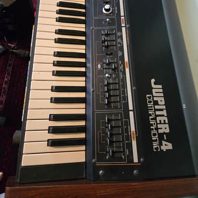 Roland Jupiter 4 49-Key Synthesizer 1978 - 1982 - Black