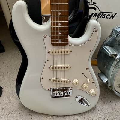 Johnson Stratocaster Style Refinished White image 1