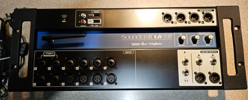 Soundcraft Ui-16 Rackmount 16-Channel Digital Mixer with WiFi Router 2010s - Blue/Silver image 1