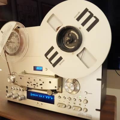 Pioneer RT-909 4-Track Stereo 1/4" Reel-to-Reel Tape Deck 1979 - 1984 - Silver image 1