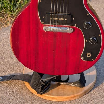 Gibson Les Paul Junior Tribute Double Cut 2019  Worn Cherry image 3