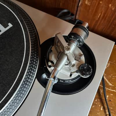 Technics SL-1200MK2 silver color Analog Turntable image 4