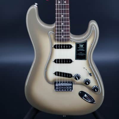 Fender 70th Anniversary Vintera II Stratocaster 2024 - Present - Antigua image 6