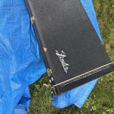 VINTAGE 1966 FENDER PRECISION BASS CASE image 4