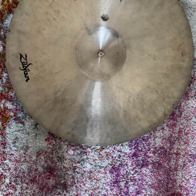 Pair Zildjian 18" A Series Classic Orchestral Selection Medium Light Cymbal 2010s - Traditional image 2
