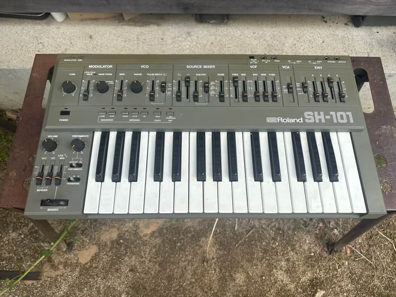 Roland SH-101 Monophonic Analog Synthesizer | Reverb