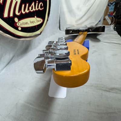 Fender American Ultra Telecaster Guitar with Case 2022 - Texas Tea / Rosewood fingerboard image 25
