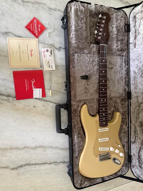 Fender Limited Edition American Professional Stratocaster Rosewood Neck 2020 - Desert Sand image 1