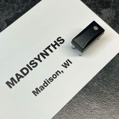 ORIGINAL E-MU Systems Button (Small Windowed) for XK-6/MK-6/PK-6, Proteus-2500, Ensoniq Halo