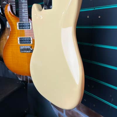 Fender MG-69 Mustang CIJ Vintage White 2006-08 Electric Guitar image 14