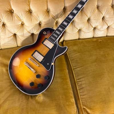 Epiphone Les Paul Custom - Tri-Color Burst w/case image 2