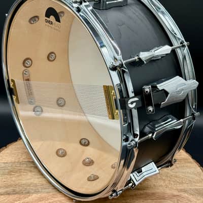 British Drum Company Raven 14x6" Birch / Ash 10-Lug Snare Drum - Black Ash Satin. Free Shipping image 14