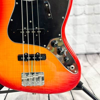 Fender Rarities Series Flame Ash Top American Original '60s Jazz Bass image 3