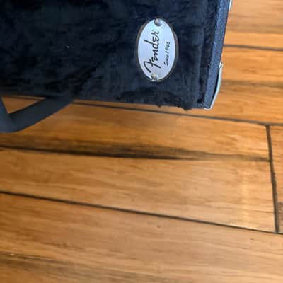 Fender Classic Series Wood Jazzmaster / Jaguar Guitar Case - Black image 5