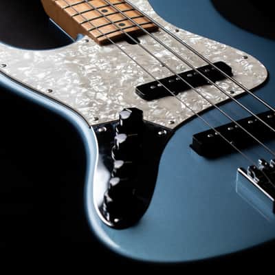 Mike Lull MV4 Left handed Bass 2009 Lake Placid Blue image 11