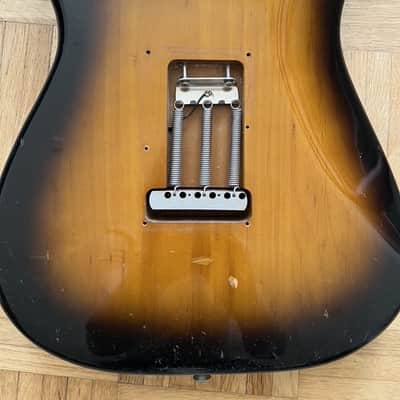 Fender Stratocaster 1983 - 2 Tone Sunburst image 18