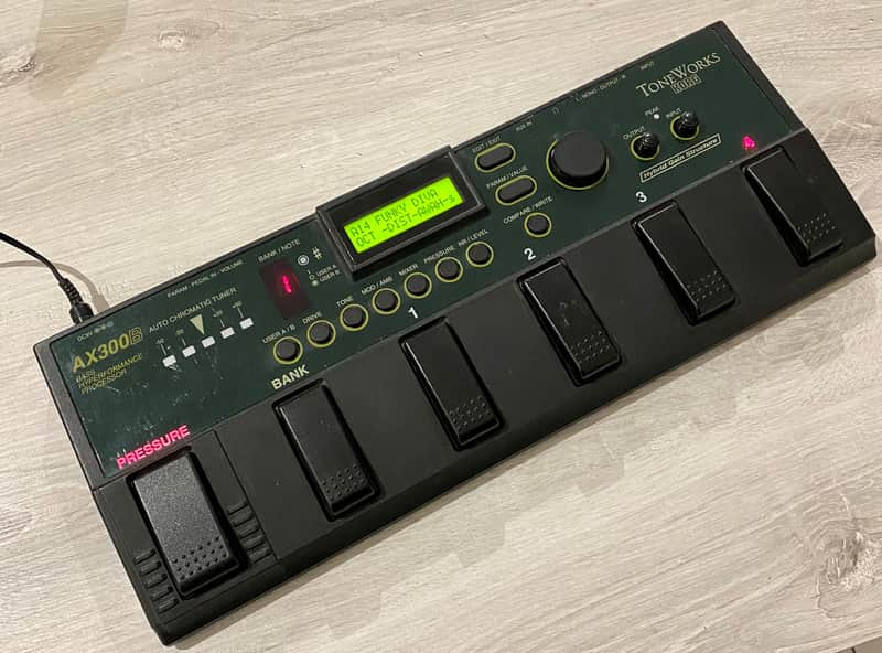 Korg Toneworks AX300b 1990s multi effect pedalboard bass effect