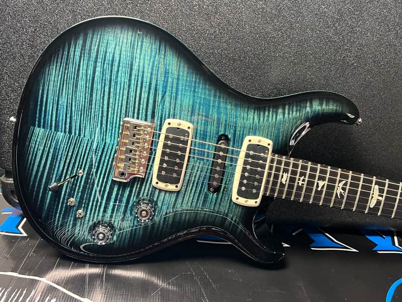 PRS Modern Eagle V 2025- Cobalt Smokeburst image 1