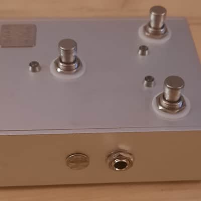 Road Rage Pro Gear 2 Way Stereo Switch Effects Loop Stomp Box image 5