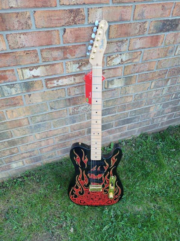 New 2022 Fender James Burton Telecaster Red Flames Great Player & Sound With Tweed Case