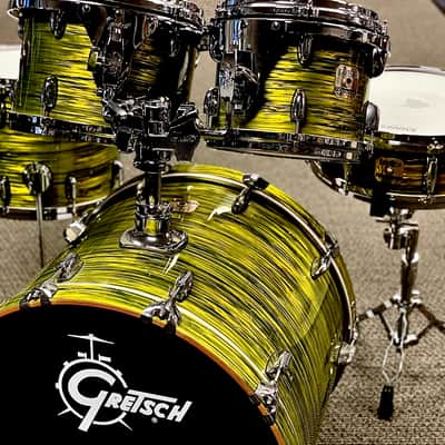 Used 5pc Gretsch Renown Green oyster Drumset image 3