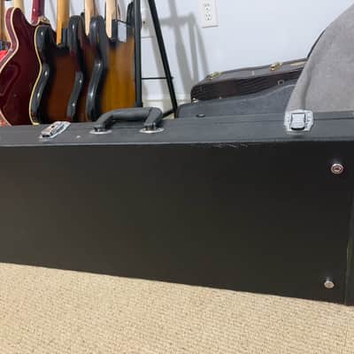 Music Man Sabre II 1978-1980 - Red image 13