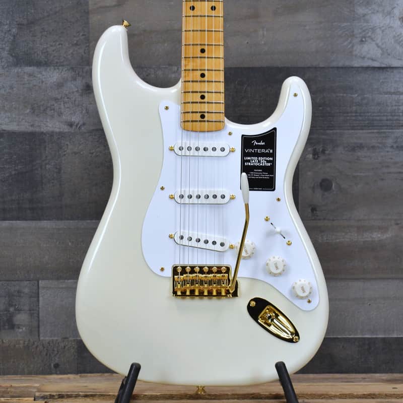 Mint Fender Limited Edition Vintera III Late 50s Stratocaster - Maple Fingerboard- White Blonde with Bag image 1