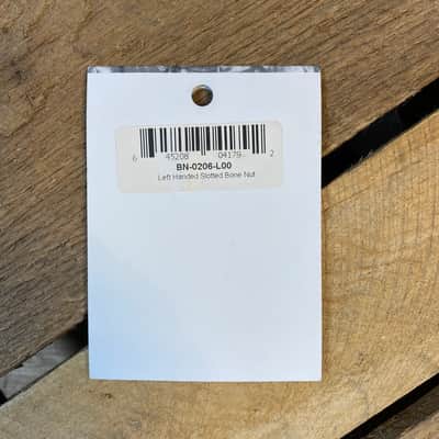 Allparts BN-0206-L00 Radiuses Slotted Bone Nut for Fender - Left Handed image 2