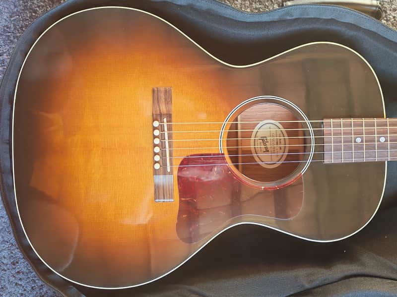 Gibson L-00 Blues King